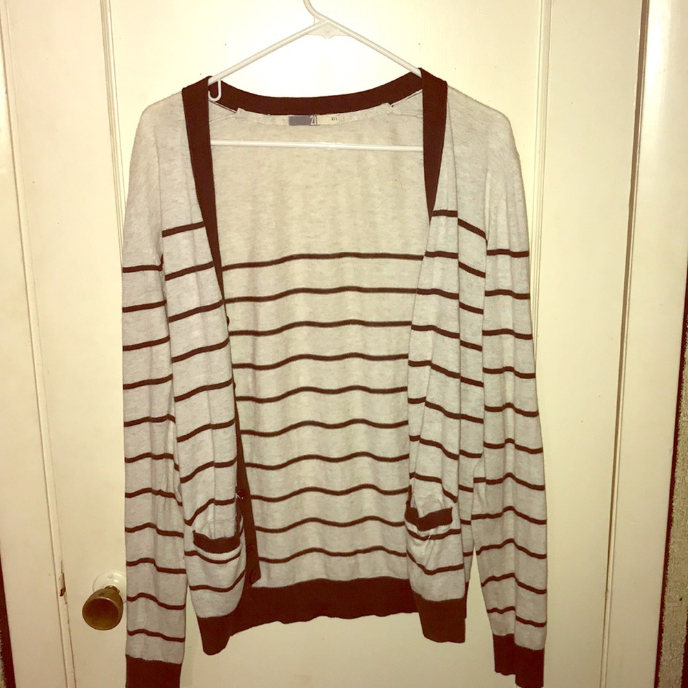 men's white and green cardigan